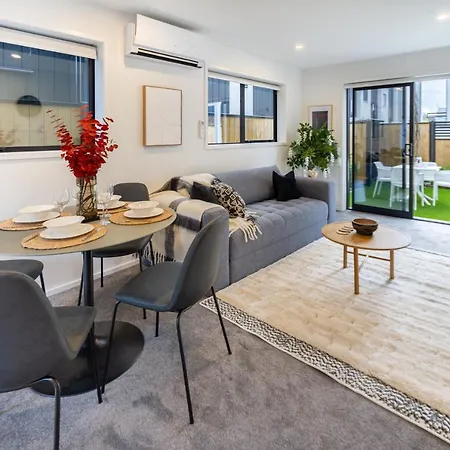 Cashel Street Hideaway 2 Bed 2 Bath 아파트